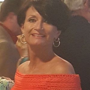 Meet your Posher, Leslie